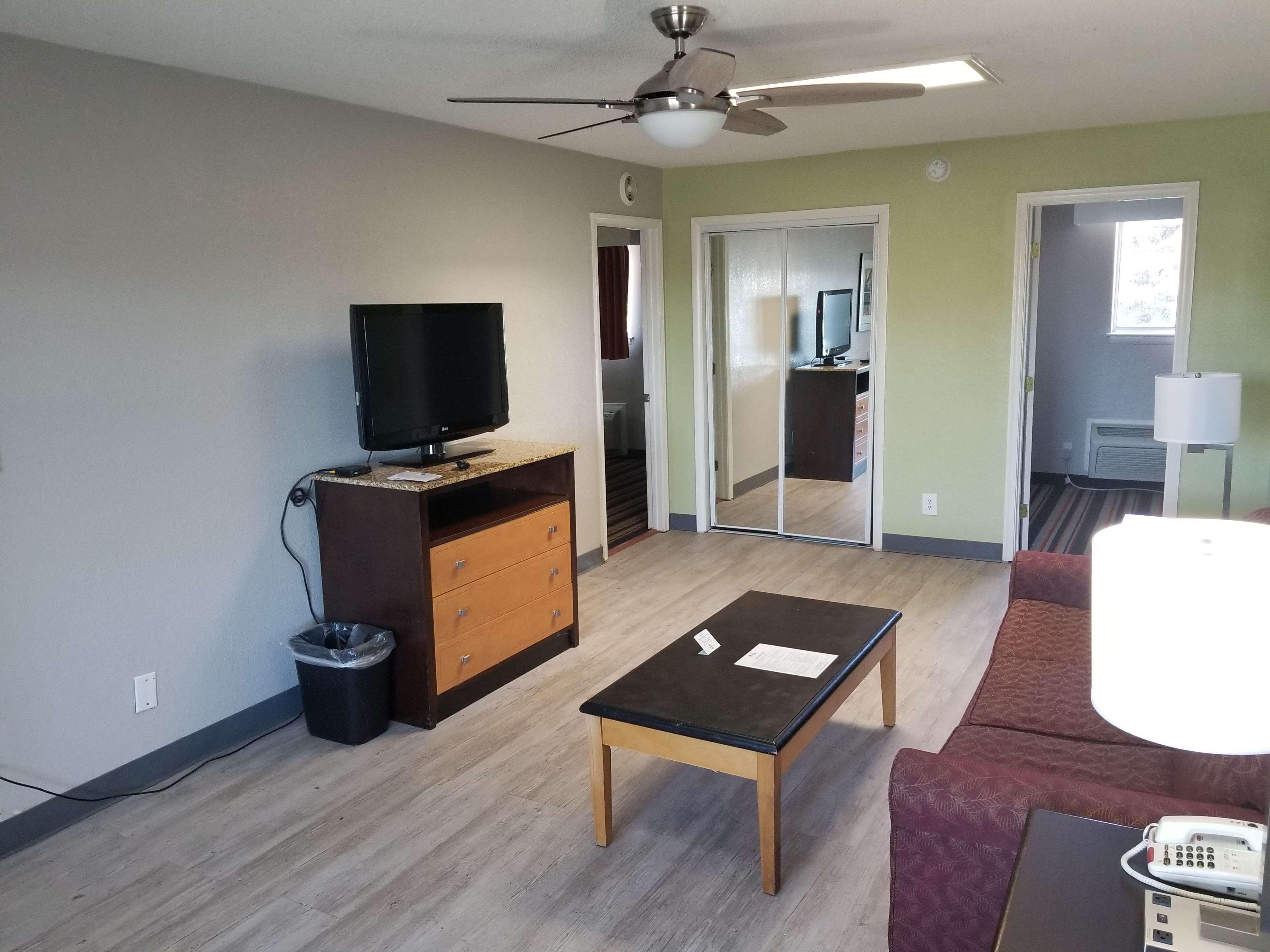 Best Western Plus Holiday Sands Inn & Suites Norfolk Dış mekan fotoğraf