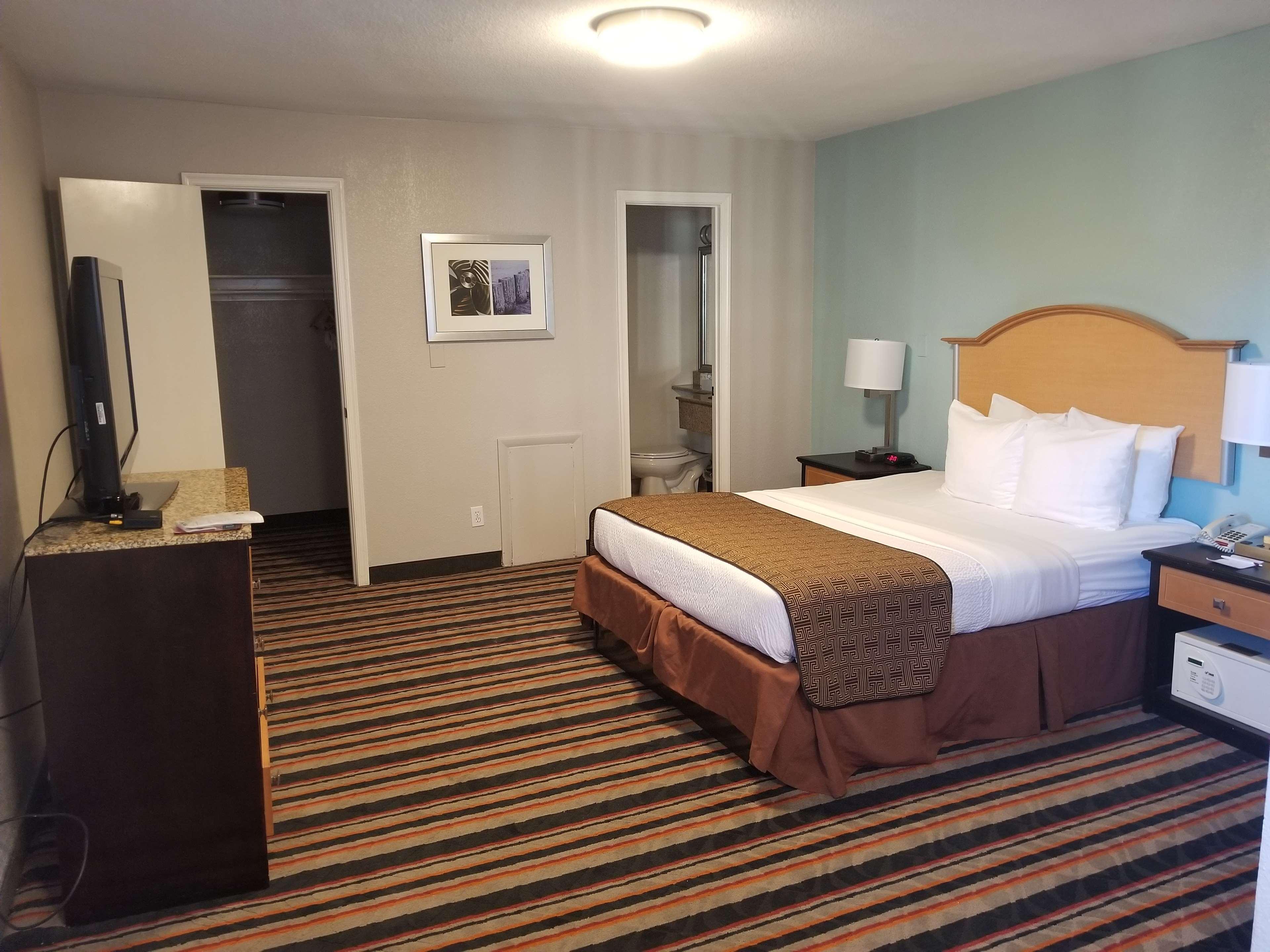 Best Western Plus Holiday Sands Inn & Suites Norfolk Dış mekan fotoğraf