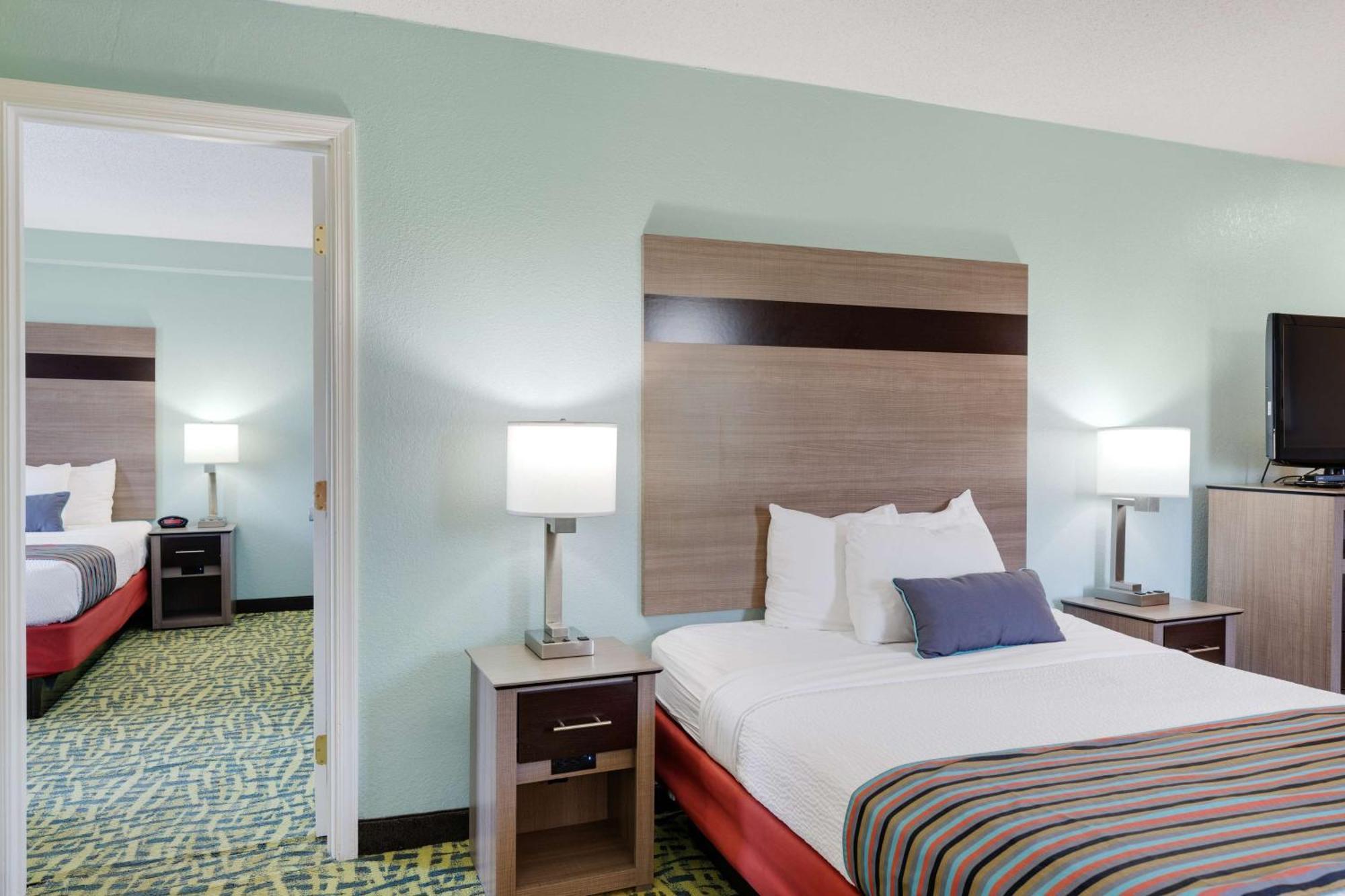 Best Western Plus Holiday Sands Inn & Suites Norfolk Dış mekan fotoğraf