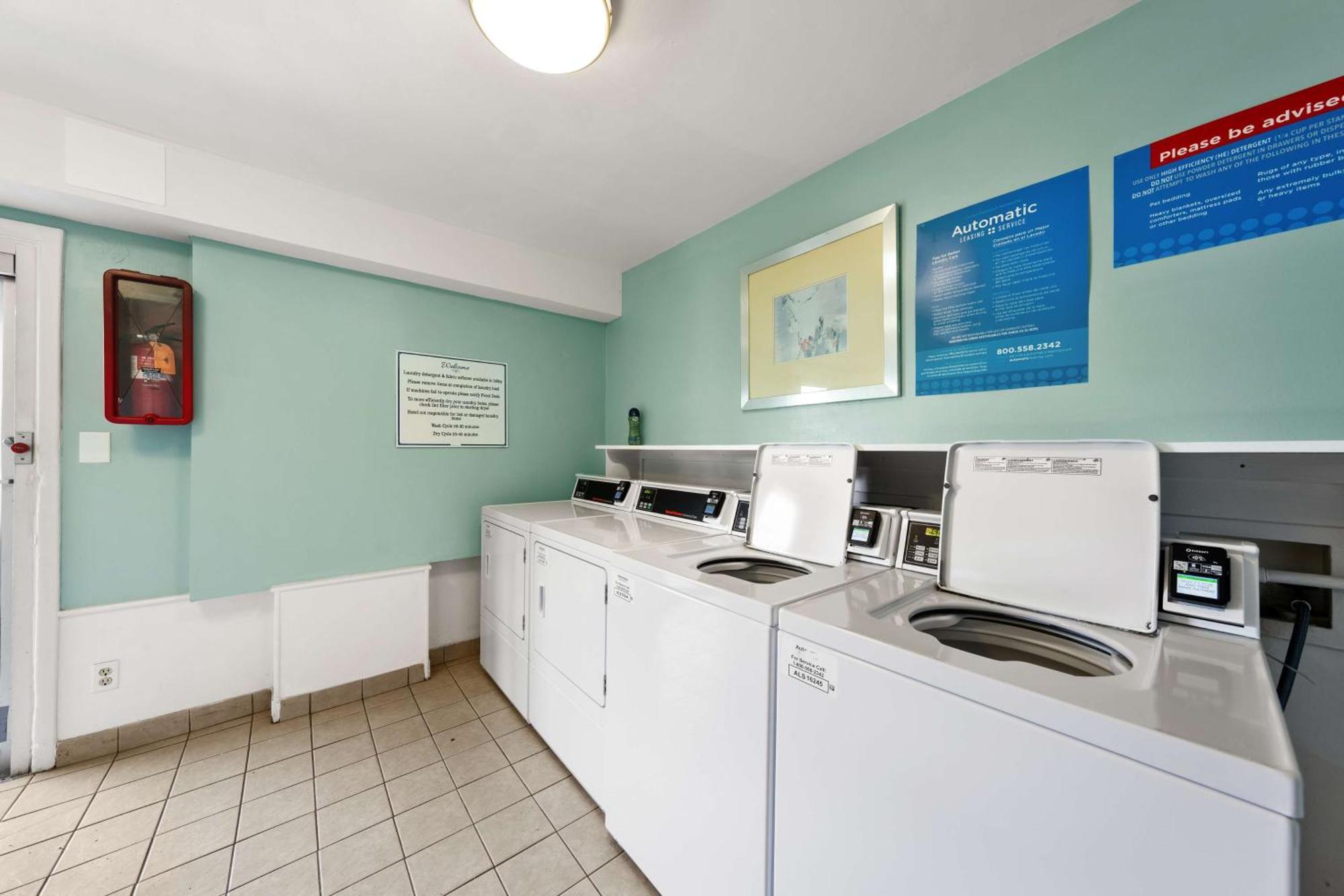 Best Western Plus Holiday Sands Inn & Suites Norfolk Dış mekan fotoğraf