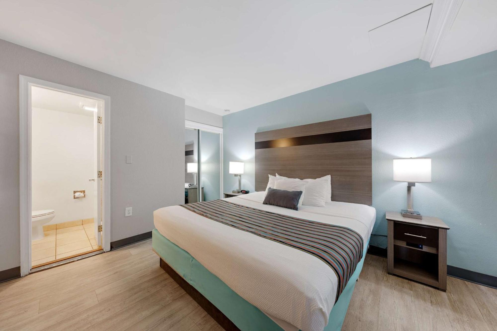 Best Western Plus Holiday Sands Inn & Suites Norfolk Dış mekan fotoğraf